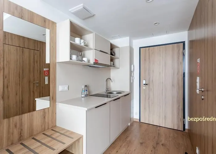 شقة W Warszawie Dedykowany Parking Podziemny W Cenie, Wifi, Ac, Blisko Centrum New In Finished To A High Specification Fitted Out To A High Standard On The 7th Floor, Wifi, Underground Parking Price Included وارسو