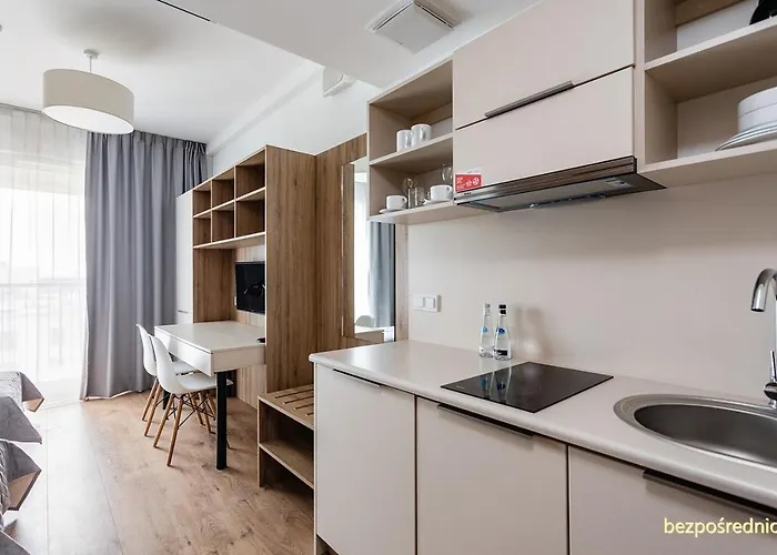 شقة W Warszawie Dedykowany Parking Podziemny W Cenie, Wifi, Ac, Blisko Centrum New In Finished To A High Specification Fitted Out To A High Standard On The 7th Floor, Wifi, Underground Parking Price Included وارسو