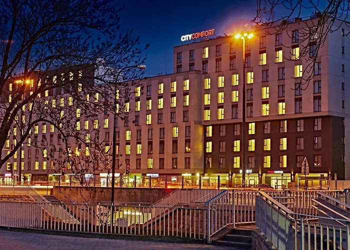 W Warszawie Dedykowany Parking Podziemny W Cenie, Wifi, Ac, Blisko Centrum New In Finished To A High Specification Fitted Out To A High Standard On The 7th Floor, Wifi, Underground Parking Price Included شقة *