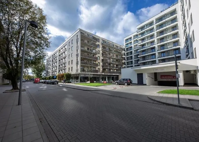 View: Modern With Parking * Warsaw