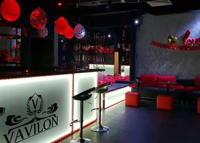 Apartment View: Modern With Parking Warsaw