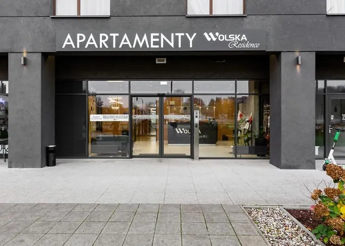 Apartment View: Modern With Parking