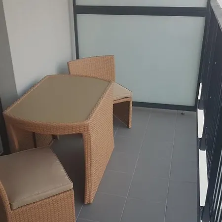 Lejlighed W Warszawie Dedykowany Parking Podziemny W Cenie, Wifi, Ac, Blisko Centrum New In Finished To A High Specification Fitted Out To A High Standard On The 7th Floor, Wifi, Underground Parking Price Included Warszawa