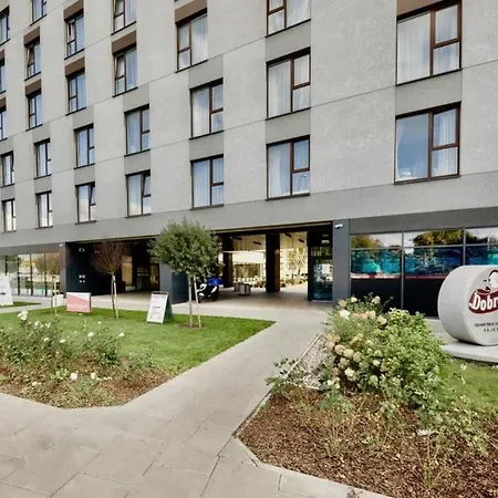Διαμέρισμα W Warszawie Dedykowany Parking Podziemny W Cenie, Wifi, Ac, Blisko Centrum New In Finished To A High Specification Fitted Out To A High Standard On The 7th Floor, Wifi, Underground Parking Price Included *